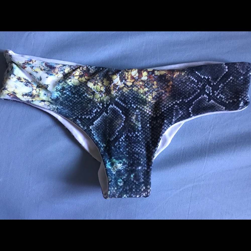 SAN LORENZO REVERSIBLE BIKINI BOTTOM SZ MED